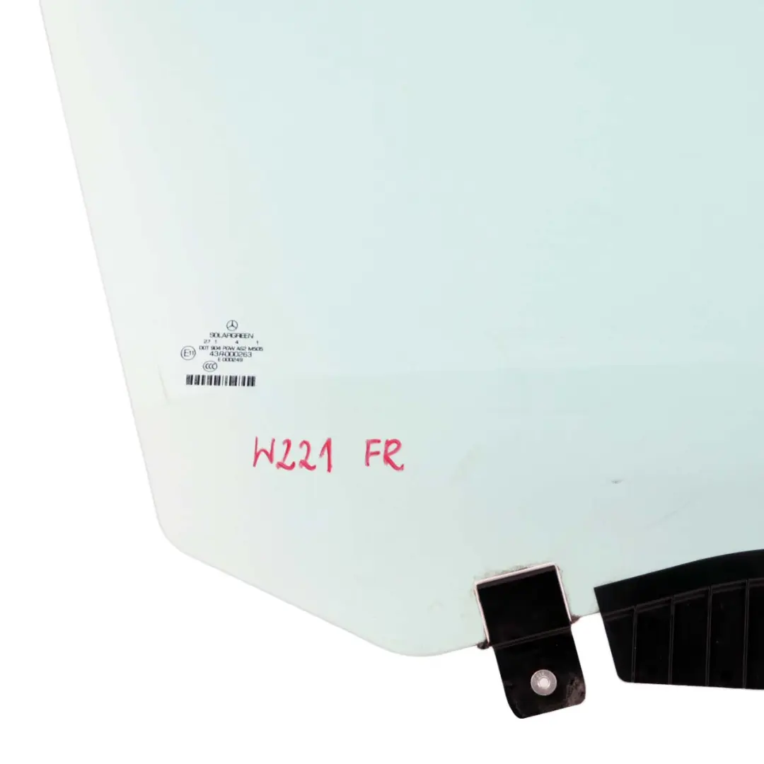 Porta anteriore destra Finestra di vetro di vetro blu AS2 per Mercedes W221 con numero di parte A2217201418 Mercedes W221 Porta anteriore destra Finestra di vetro di vetro blu AS2 - SKU A2217201418 - Numero di parte A2217201418