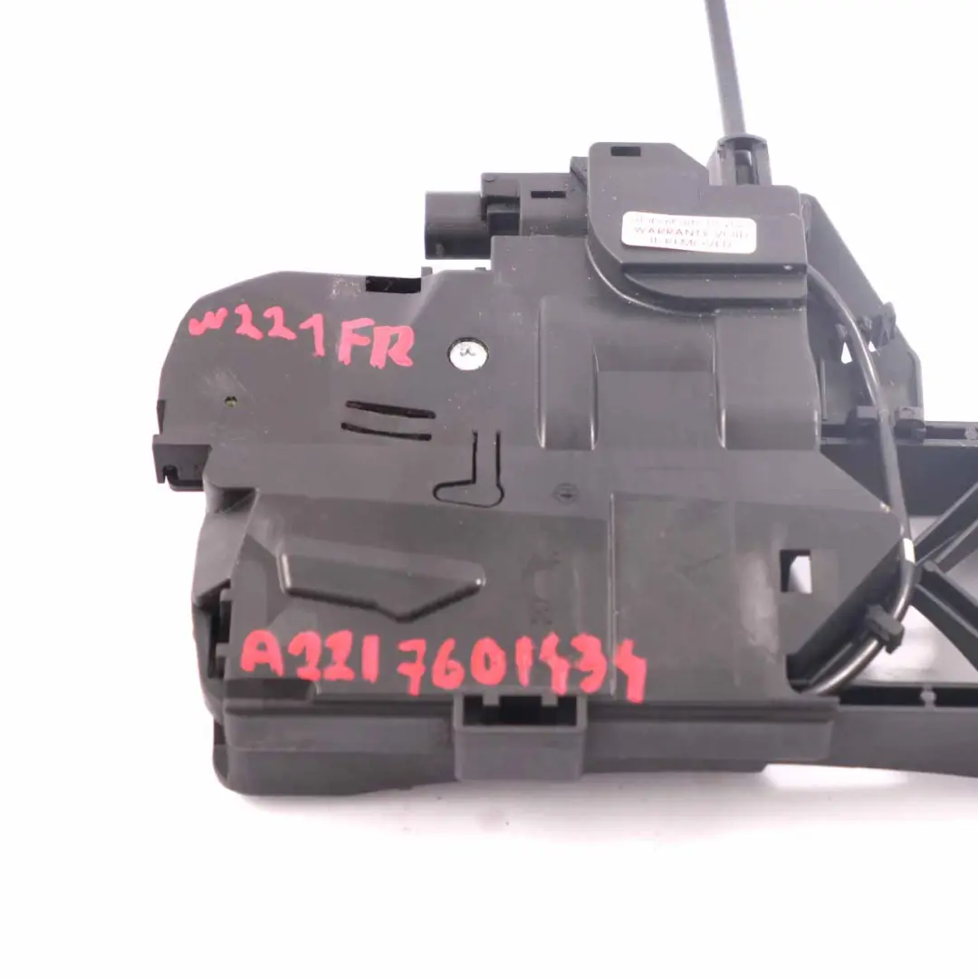 Door Handle Base Front Right O/S Grab Bearing Bracket to Mercedes W221 with Part number A2217601434 Mercedes W221 Door Handle Base Front Right O/S Grab Bearing Bracket - SKU rhd-A2217601434 - Part number A2217601434