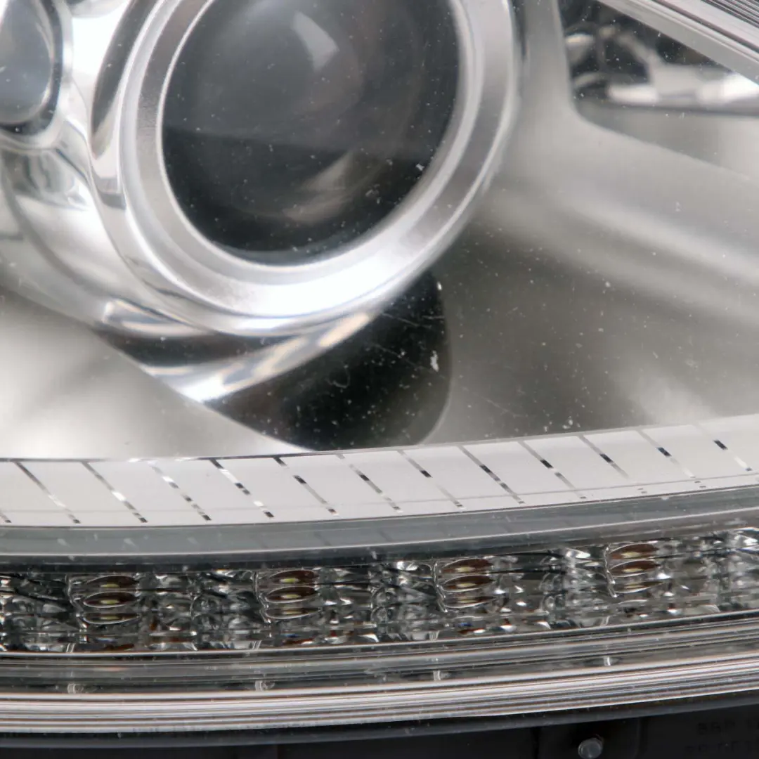Mercedes-Benz S W221 Bi-Xenon Headlight Front Right O/S Night View A2218201639 to with Part number A2218202239 Mercedes-Benz S W221 Bi-Xenon Headlight Front Right O/S Night View A2218201639 - SKU rhd-A2218202239 - Part number A2218202239