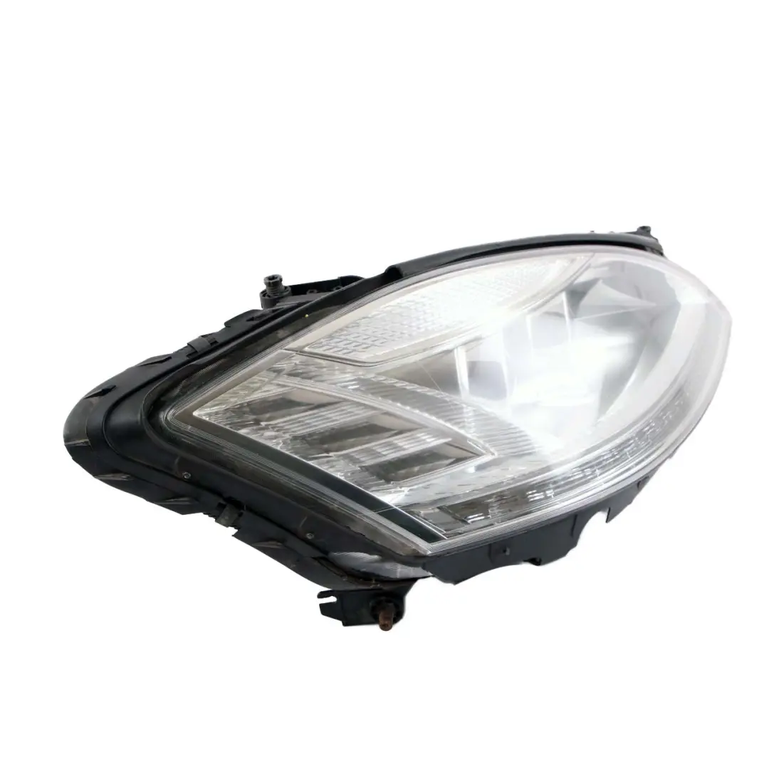 Mercedes-Benz S W221 Bi-Xenon Headlight Front Right O/S Night View A2218201639 to with Part number A2218202239 Mercedes-Benz S W221 Bi-Xenon Headlight Front Right O/S Night View A2218201639 - SKU rhd-A2218202239 - Part number A2218202239