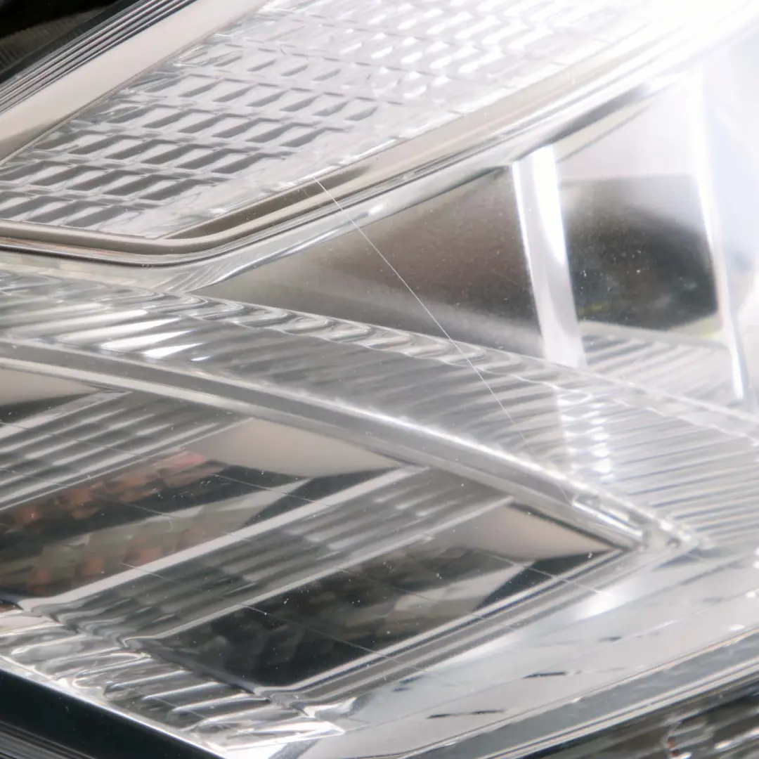  Mercedes-Benz S W221 Bi-Xenon Headlight Front Right O/S Night View A2218201639 - SKU rhd-A2218202239 - Part number A2218202239