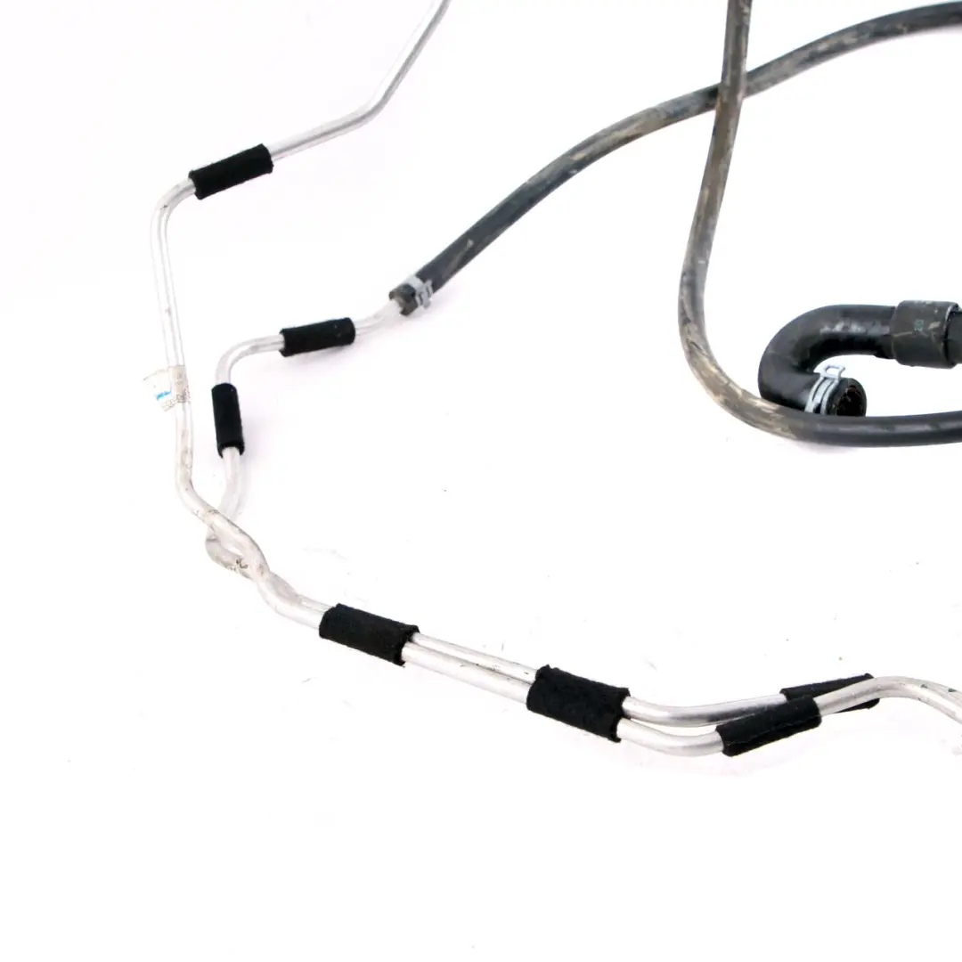 Mercedes-Benz S-Class W221 Washing Heated Hose Pipe Windscreen to with Part number A2218300817 Mercedes-Benz S-Class W221 Washing Heated Hose Pipe Windscreen - SKU rhd-A2218300817 - Part number A2218300817