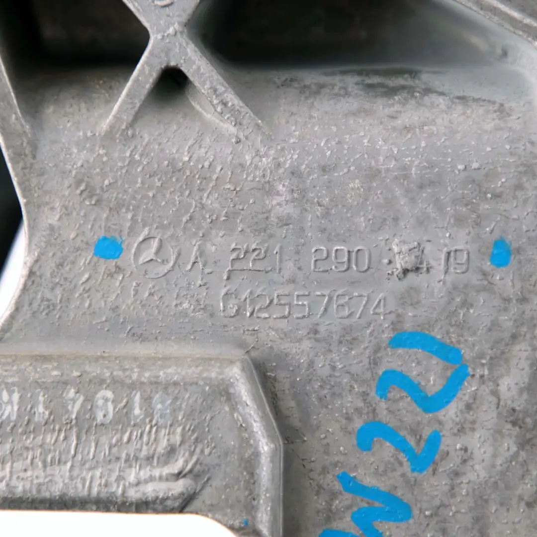 Mercedes-Benz S W221 Automatic AMG Brake Pedal Assembly Bracket A2212900419 to with Part number A2402900318 Mercedes-Benz S W221 Automatic AMG Brake Pedal Assembly Bracket A2212900419 - SKU rhd-A2402900318 - Part number A2402900318