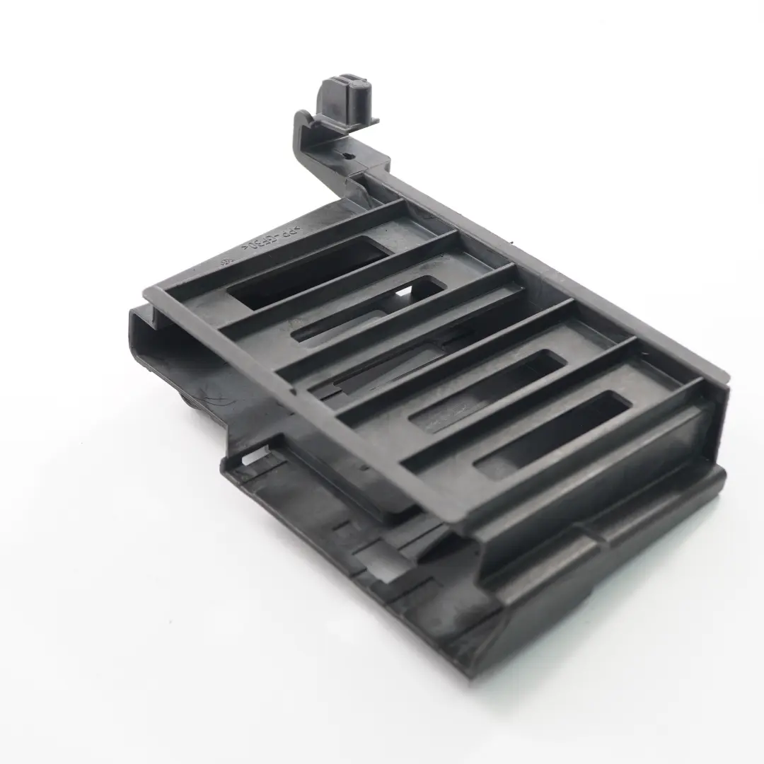 Sicherungskasten Abdeckung Steuergerät Halter Halterung für Mercedes W205 W238 mit Teilenummer A2465452940 Mercedes W205 W238 Sicherungskasten Abdeckung Steuergerät Halter Halterung - SKU RHD-A2465452940 - Teilenummer A2465452940