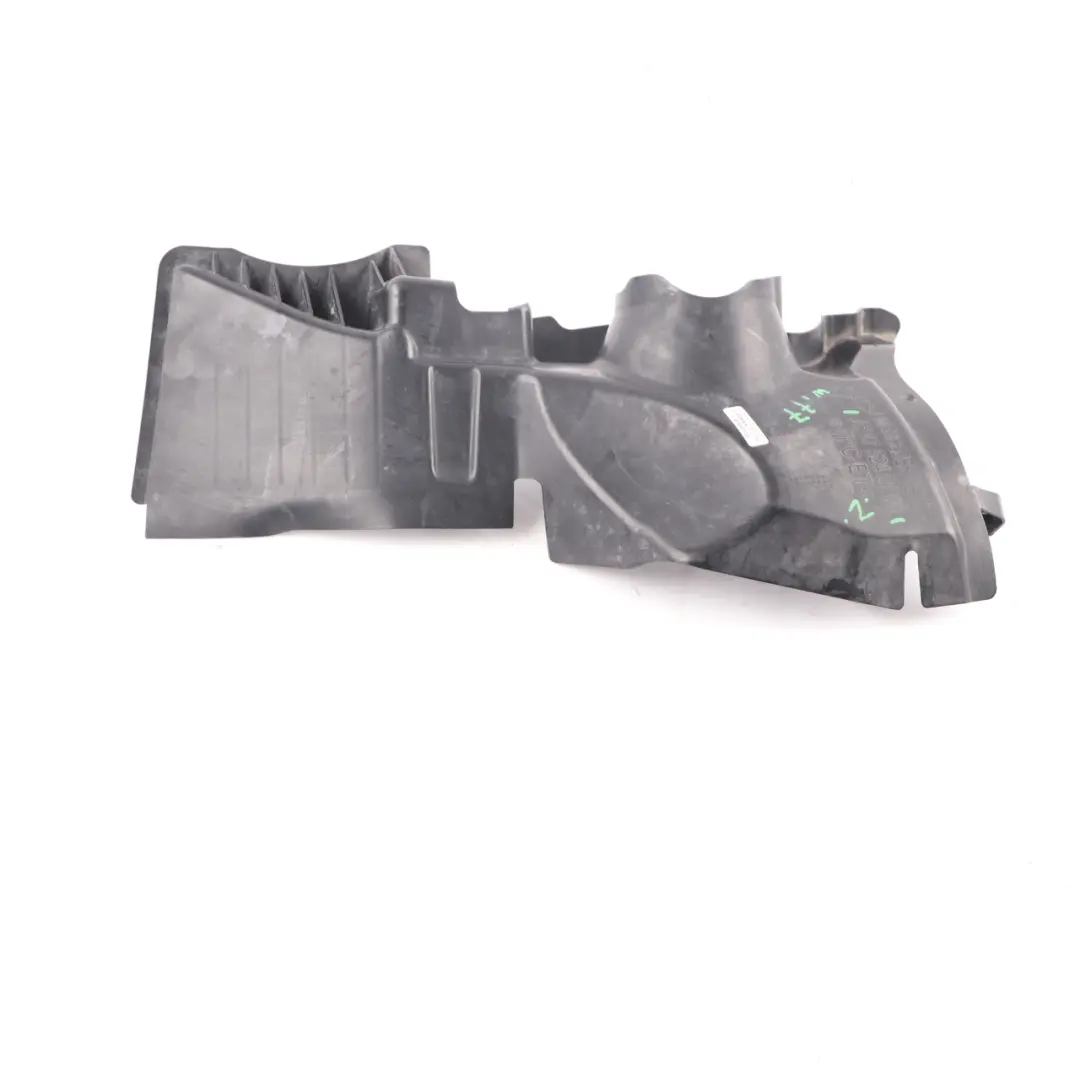 Cubierta Protector Subchasis Derecho para Mercedes W177 con número de pieza A2475240100 Mercedes W177 Cubierta Protector Subchasis Derecho - SKU A2475240100 - Número de pieza A2475240100