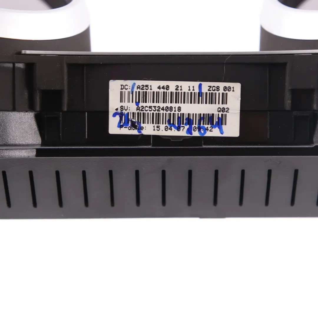 Instrument Cluster Diesel Speedo Clocks Automatic to Mercedes ML W164 with Part number A2514402111 Mercedes ML W164 Instrument Cluster Diesel Speedo Clocks Automatic - SKU rhd-A2514402111 - Part number A2514402111