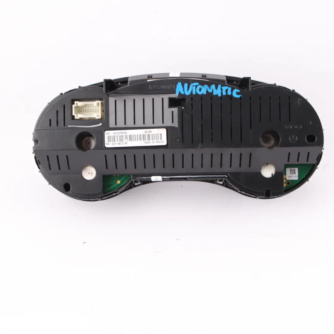 Instrument Cluster Diesel Speedo Clocks Automatic to Mercedes ML W164 with Part number A2515402748 Mercedes ML W164 Instrument Cluster Diesel Speedo Clocks Automatic - SKU rhd-A2515402748 - Part number A2515402748