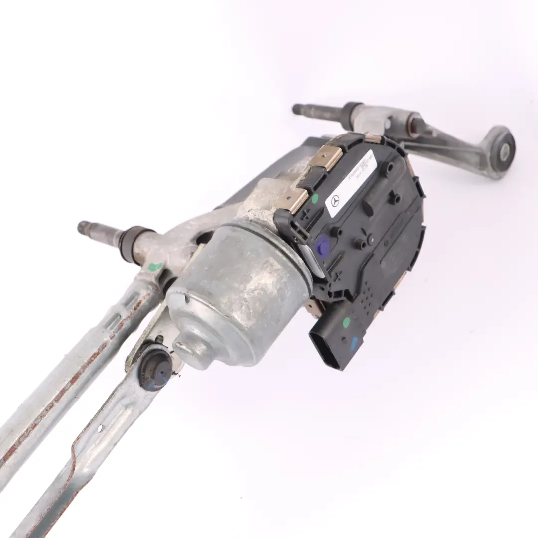 Windscreen Wiper Linkage Motor System to Mercedes GLC X253 C253 with Part number A2538205600 Mercedes GLC X253 C253 Windscreen Wiper Linkage Motor System - SKU rhd-A2538205600 - Part number A2538205600
