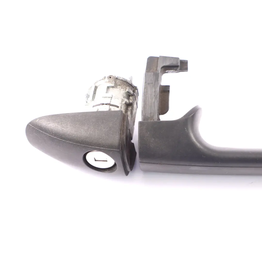 Door Handle Grab Outside Front Right O/S Primed to Mercedes W447 with Part number A4477600059 Mercedes W447 Door Handle Grab Outside Front Right O/S Primed - SKU rhd-A4477600059-1 - Part number A4477600059