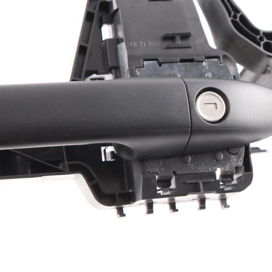 Door Handle Front Right O/S Outside Grab Primed to Mercedes Vito W447 with Part number A4477600734 Mercedes Vito W447 Door Handle Front Right O/S Outside Grab Primed - SKU rhd-A4477600734 - Part number A4477600734