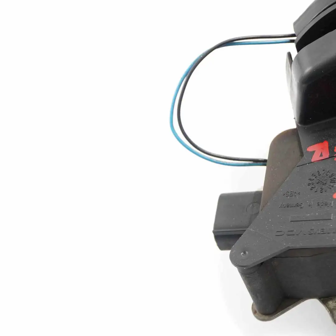 Door Lock Mercedes Vito W639 Actuator Mechanism Front Right O/S to with Part number A6397200935 Door Lock Mercedes Vito W639 Actuator Mechanism Front Right O/S - SKU rhd-A6397200935 - Part number A6397200935