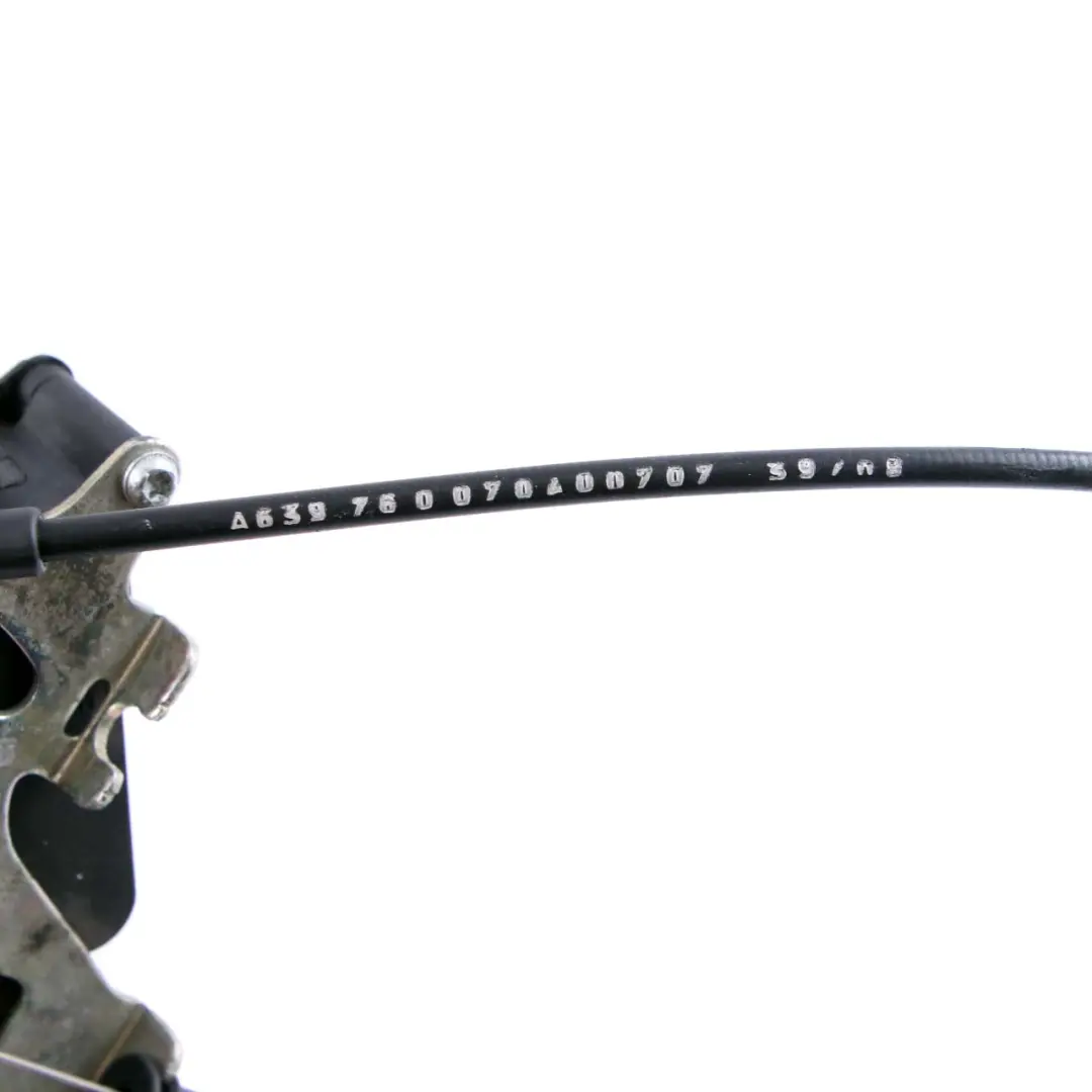 Door Lock Actuator Mechanism Front Right O/S to Mercedes Vito W639 with Part number A6397201935 Mercedes Vito W639 Door Lock Actuator Mechanism Front Right O/S - SKU rhd-A6397201935 - Part number A6397201935