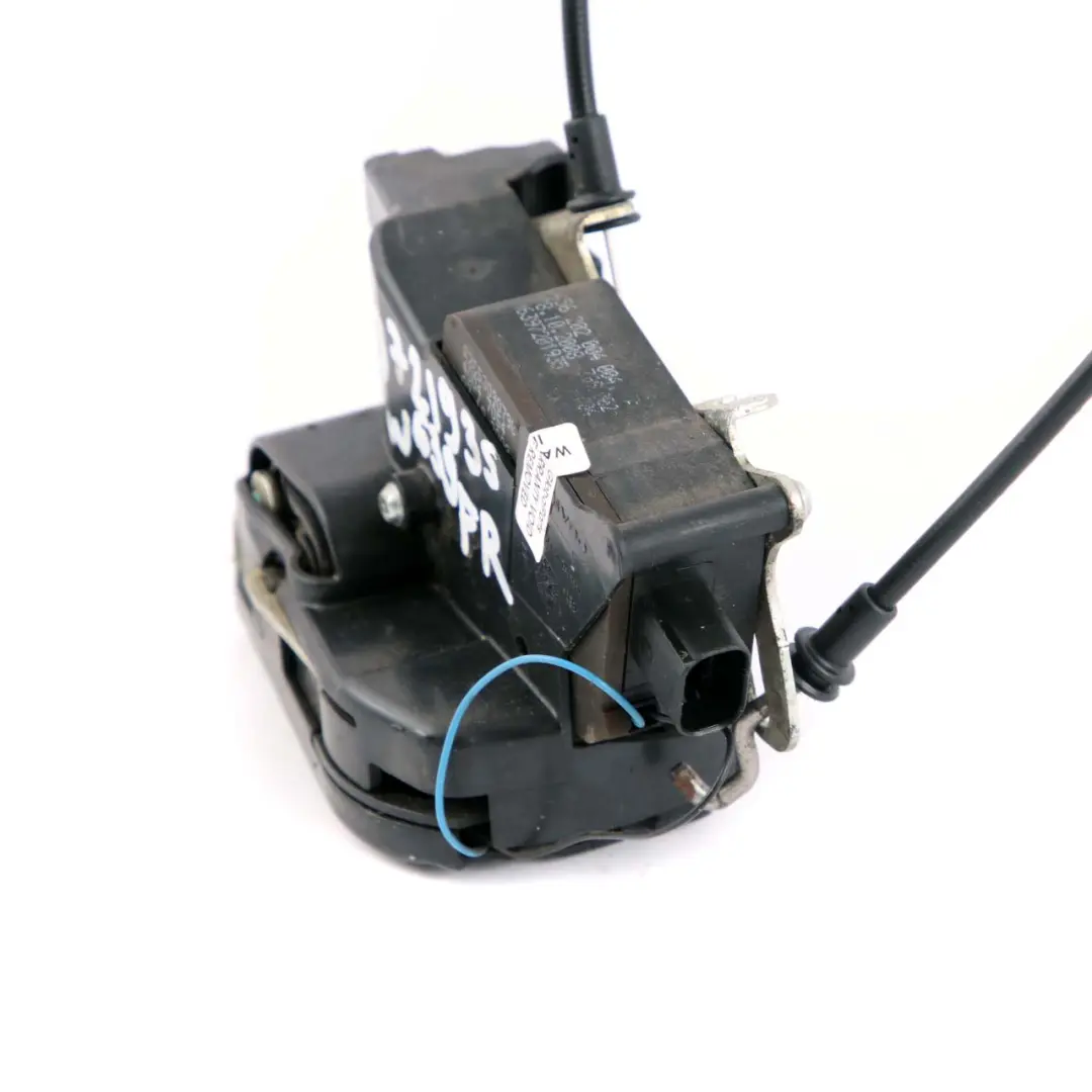 Door Lock Actuator Mechanism Front Right O/S to Mercedes Vito W639 with Part number A6397201935 Mercedes Vito W639 Door Lock Actuator Mechanism Front Right O/S - SKU rhd-A6397201935 - Part number A6397201935