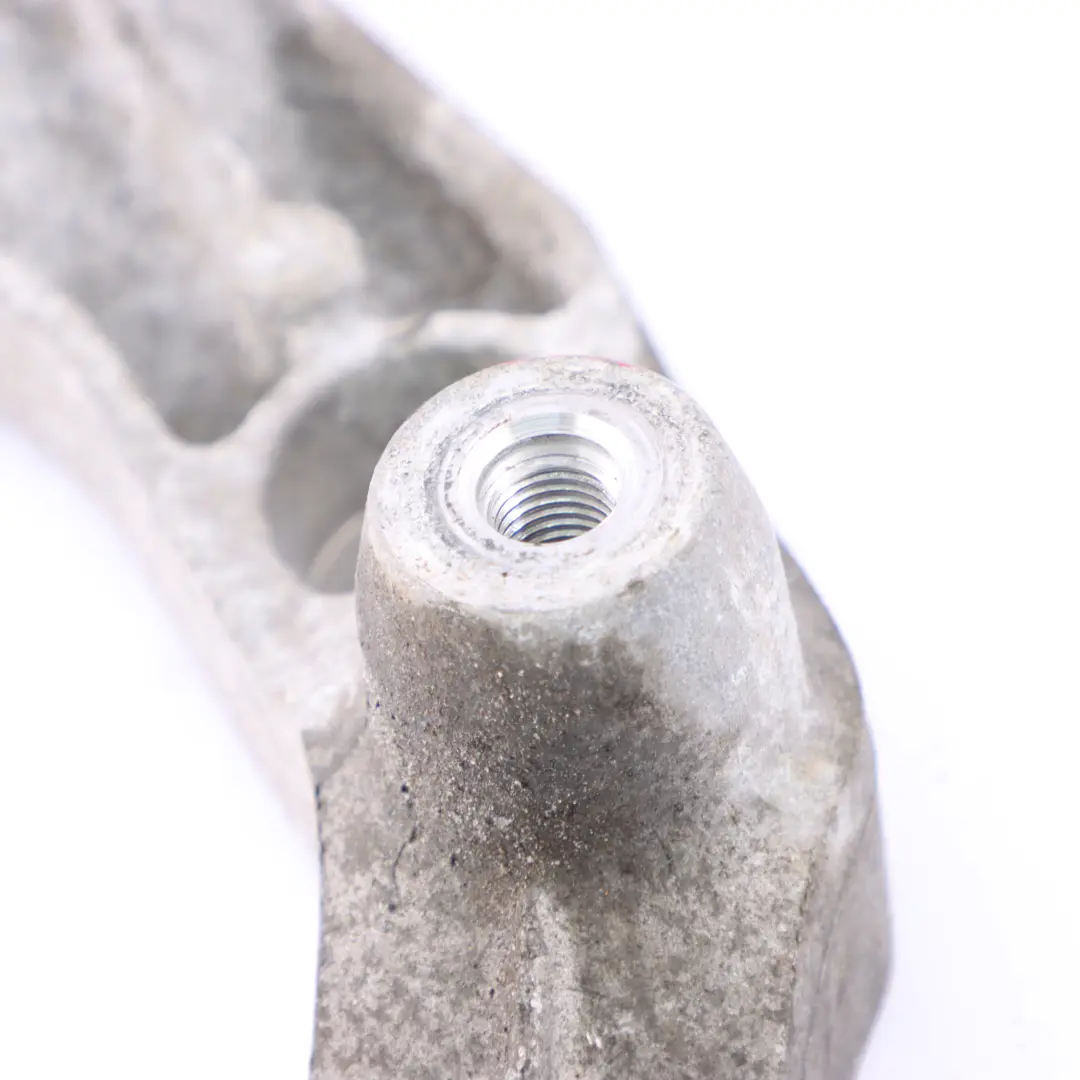 Łapa Wspornik Mocowanie do Mercedes C207 W212 W222 C238 X253 o numerze A6420140600 Mercedes C207 W212 W222 C238 X253 Łapa Wspornik Mocowanie - SKU rhd-A6420140600 - Numer Części A6420140600