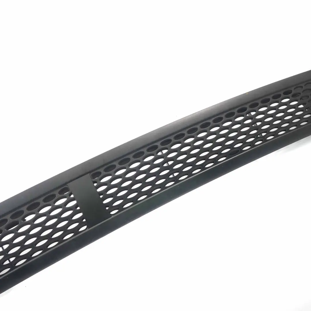 haube Kühler grill vorne oben Abdeckung Melanit Schwarz 185 für Mercedes W203 Motor mit Teilenummer A9018300818 Mercedes W203 Motor haube Kühler grill vorne oben Abdeckung Melanit Schwarz 185 - SKU rhd-A9018300818 - Teilenummer A9018300818