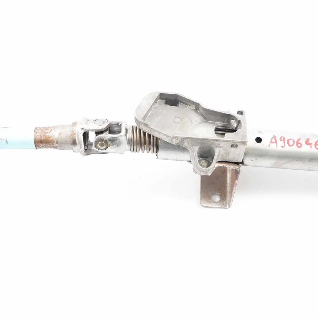 Mercedes-Benz Sprinter W906 Non Adjustable Steering Column Shaft to with Part number A9064600916 Mercedes-Benz Sprinter W906 Non Adjustable Steering Column Shaft - SKU rhd-A9064600916 - Part number A9064600916