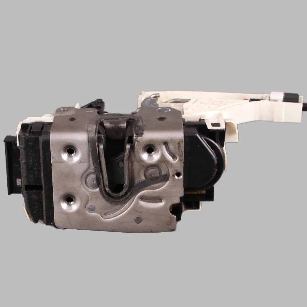 Door Lock Front Left N/S Mechanism Actuator to Mercedes Sprinter W906 with Part number A9067200235 Mercedes Sprinter W906 Door Lock Front Left N/S Mechanism Actuator - SKU rhd-A9067200235 - Part number A9067200235