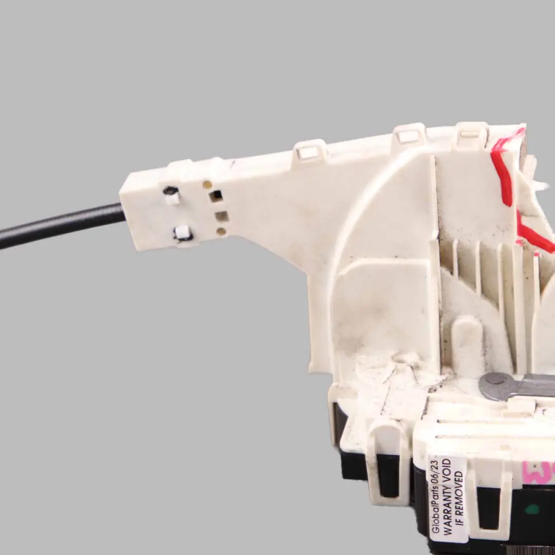 Door Lock Front Left N/S Mechanism Actuator to Mercedes Sprinter W906 with Part number A9067200235 Mercedes Sprinter W906 Door Lock Front Left N/S Mechanism Actuator - SKU rhd-A9067200235 - Part number A9067200235