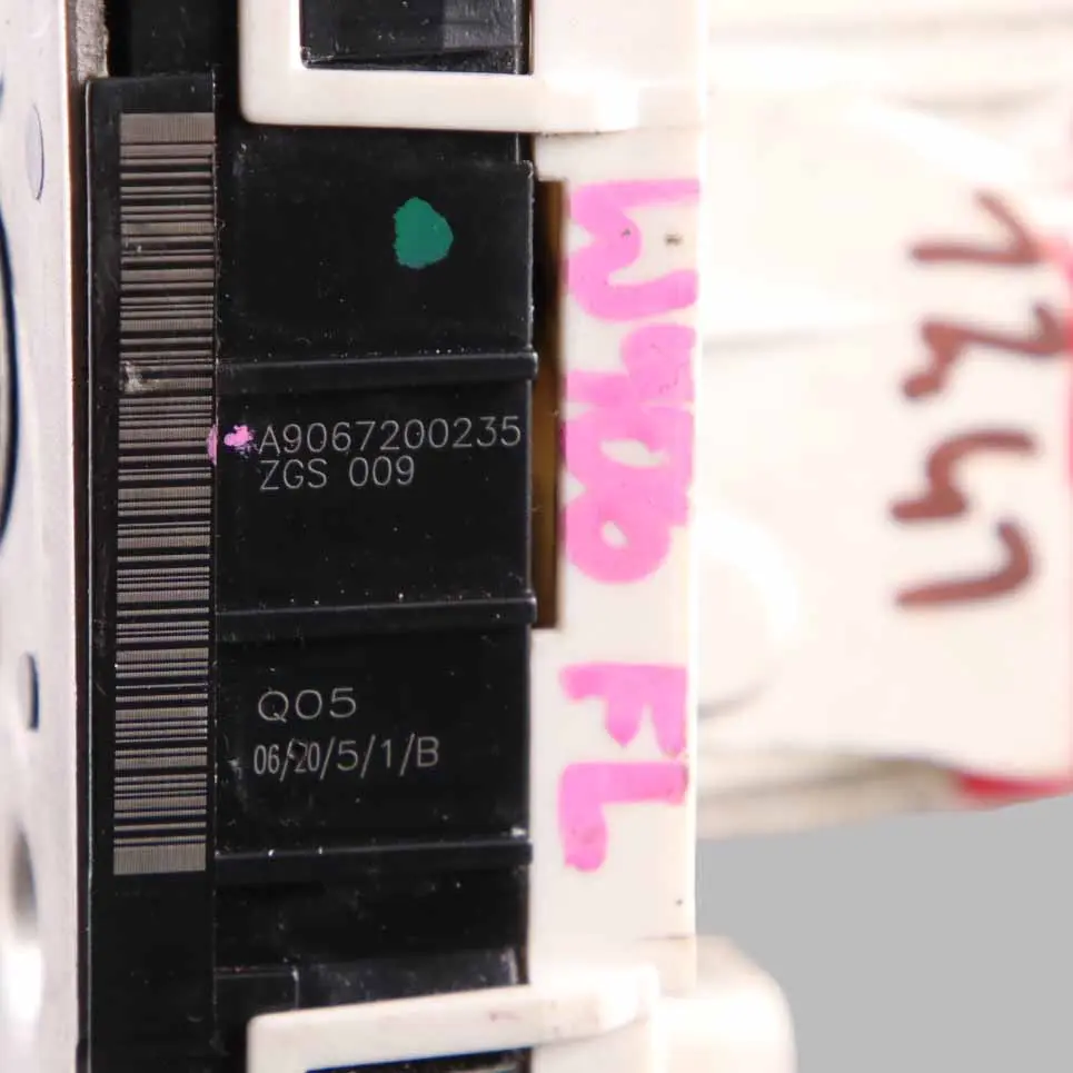 Door Lock Front Left N/S Mechanism Actuator to Mercedes Sprinter W906 with Part number A9067200235 Mercedes Sprinter W906 Door Lock Front Left N/S Mechanism Actuator - SKU rhd-A9067200235 - Part number A9067200235