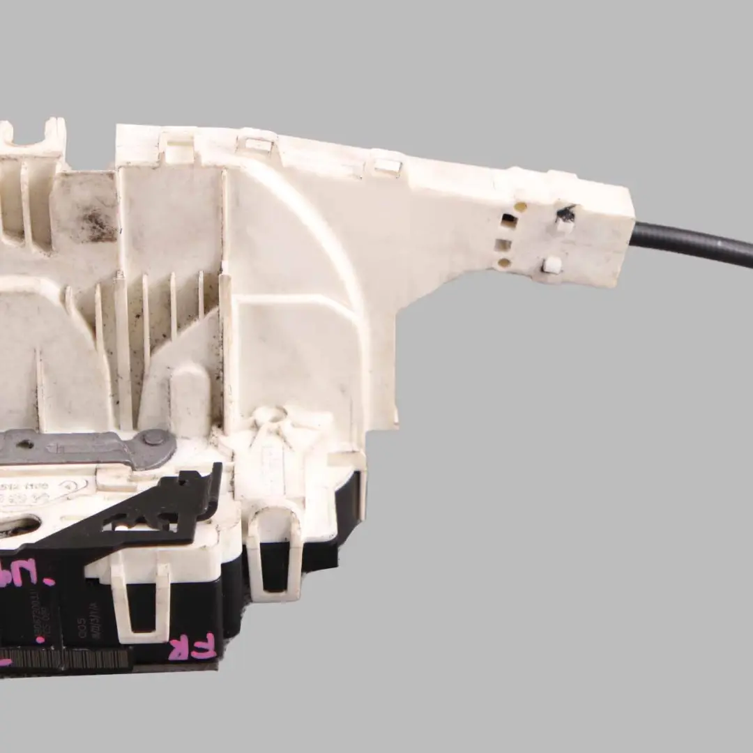 Front Door Lock Right O/S Mechanism Actuator to Mercedes Sprinter W906 with Part number A9067200335 Mercedes Sprinter W906 Front Door Lock Right O/S Mechanism Actuator - SKU rhd-A9067200335 - Part number A9067200335