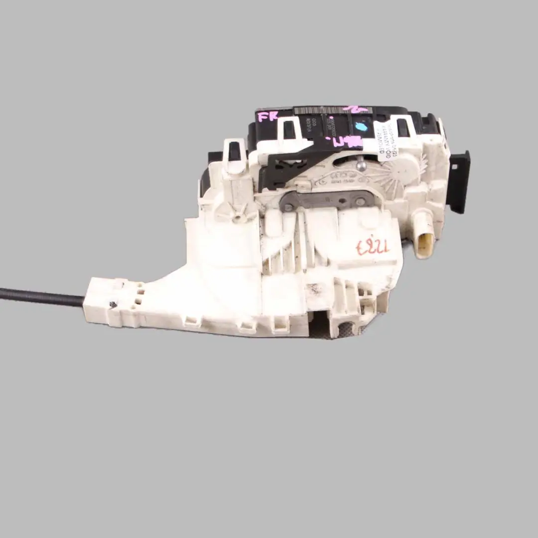 Front Door Lock Right O/S Mechanism Actuator to Mercedes Sprinter W906 with Part number A9067200335 Mercedes Sprinter W906 Front Door Lock Right O/S Mechanism Actuator - SKU rhd-A9067200335 - Part number A9067200335