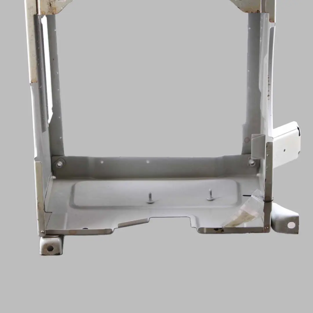 Front Right O/S Driver Seat Mount Base Set to Mercedes W906 Seat Box with Part number A9069106700 Mercedes W906 Seat Box Front Right O/S Driver Seat Mount Base Set - SKU rhd-A9069106700 - Part number A9069106700