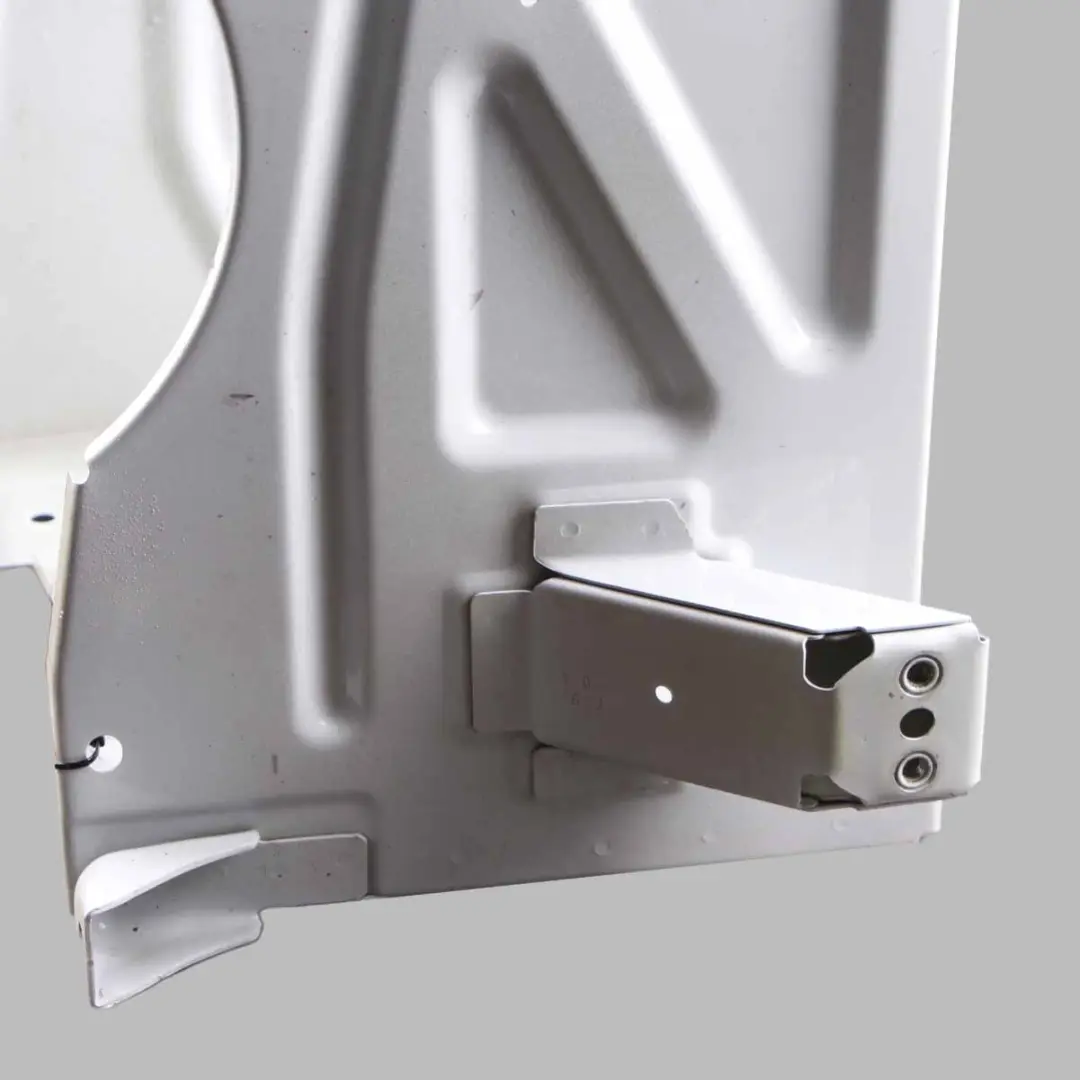 Front Right O/S Driver Seat Mount Base Set to Mercedes W906 Seat Box with Part number A9069106700 Mercedes W906 Seat Box Front Right O/S Driver Seat Mount Base Set - SKU rhd-A9069106700 - Part number A9069106700