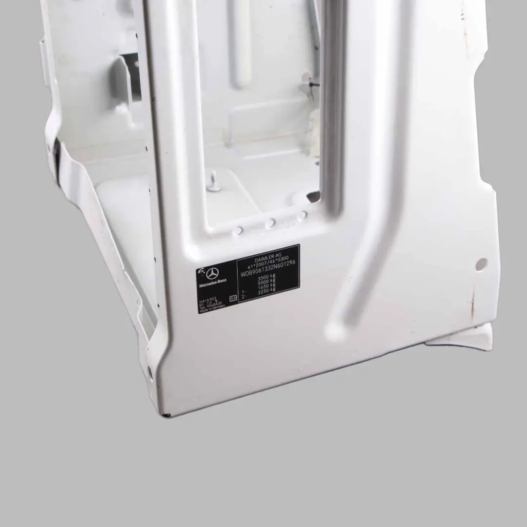 Front Right O/S Driver Seat Mount Base Set to Mercedes W906 Seat Box with Part number A9069106700 Mercedes W906 Seat Box Front Right O/S Driver Seat Mount Base Set - SKU rhd-A9069106700 - Part number A9069106700