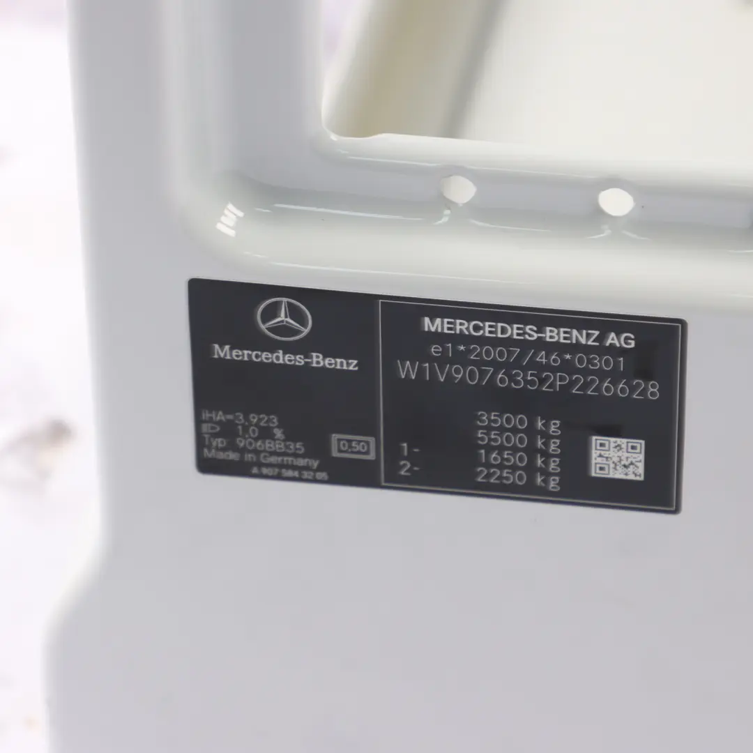 Mercedes W910 Seat Box Front Right O/S Driver Seat Mount Base Arctic White - SKU rhd-A9079100301-ARW - Part number A9079100301