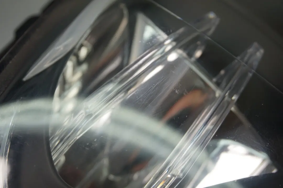 Projector Headlight Sonar Right O/S to BMW 3 Series with Part number E90 ANGEL EYE BMW 3 Series Projector Headlight Sonar Right O/S - SKU rhd-E90 ANGEL EYE - Part number E90 ANGEL EYE