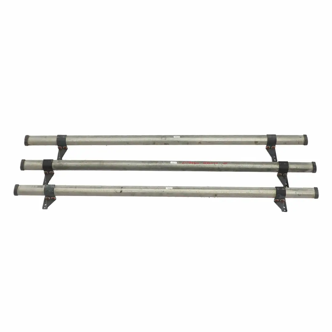  Original Rhino Jeu de barres de toit Bagages avec rails - SKU Rhino Roof Rack - Numéro de pièce Rhino Roof Rack