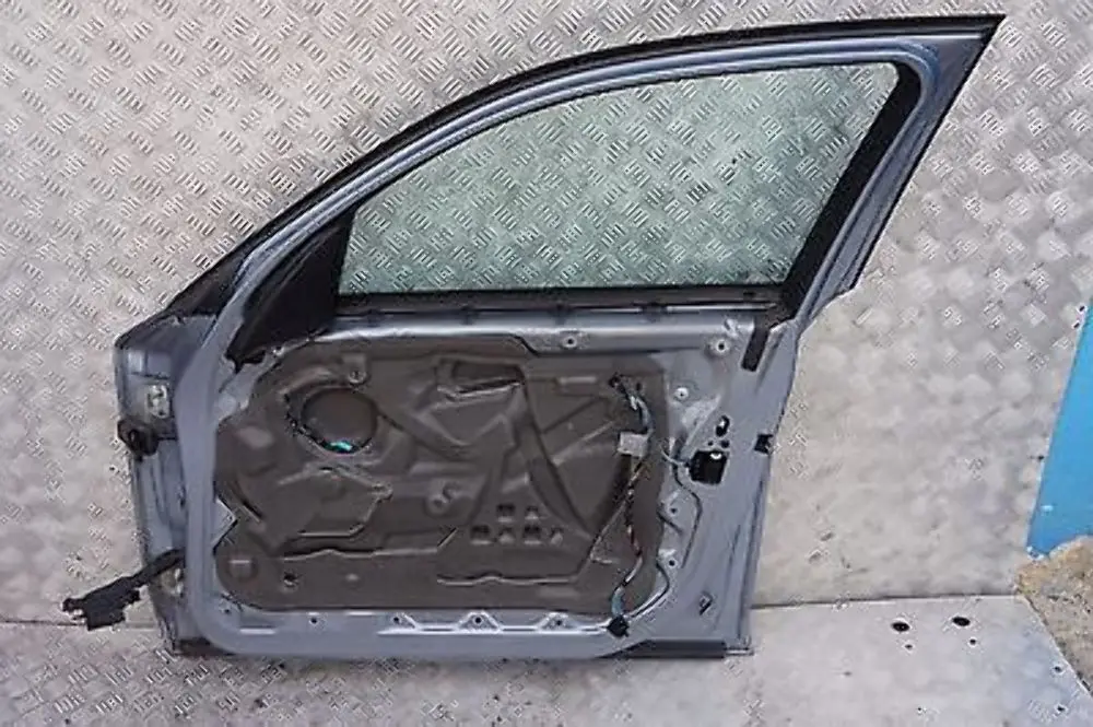  @BMW 1 SERIES E87 E87N LCI Door front right O/S Quarzblau Blue Blau Metallic A18 - SKU UK-7191012-QB2 - Part number 7191012