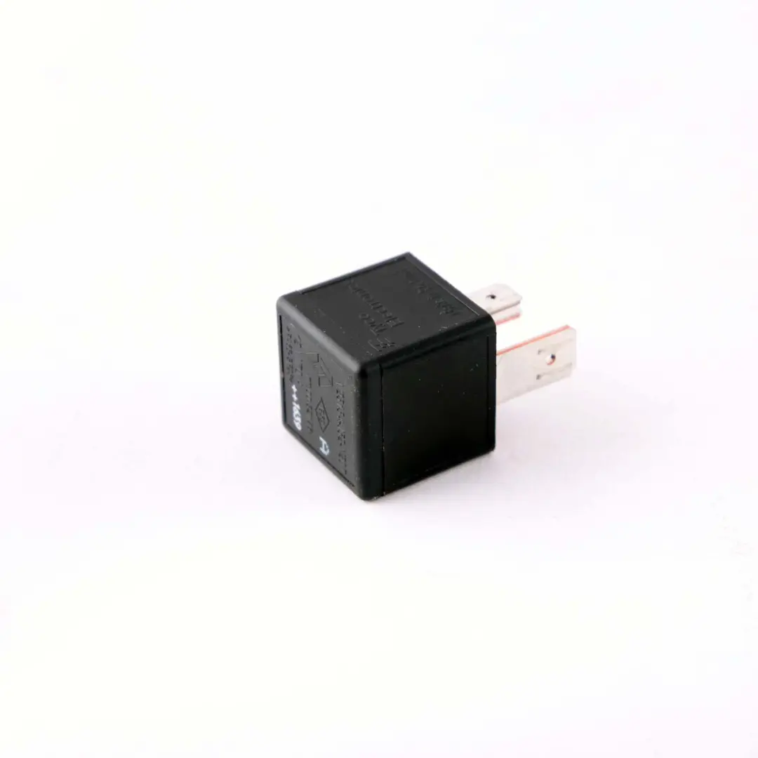  Relé Negro 12V V23134J52X207 - SKU V23134-J52-X207 - Número de pieza V23134-J52-X207