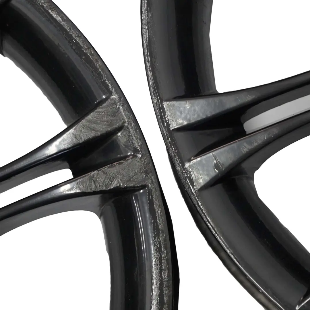 BMW E90 E91 Jeu Complet Argente 4x Jantes Alu Noir 18" 8J VIA - SKU VIA SET 18-1 - Numéro de pièce VIA SET 18