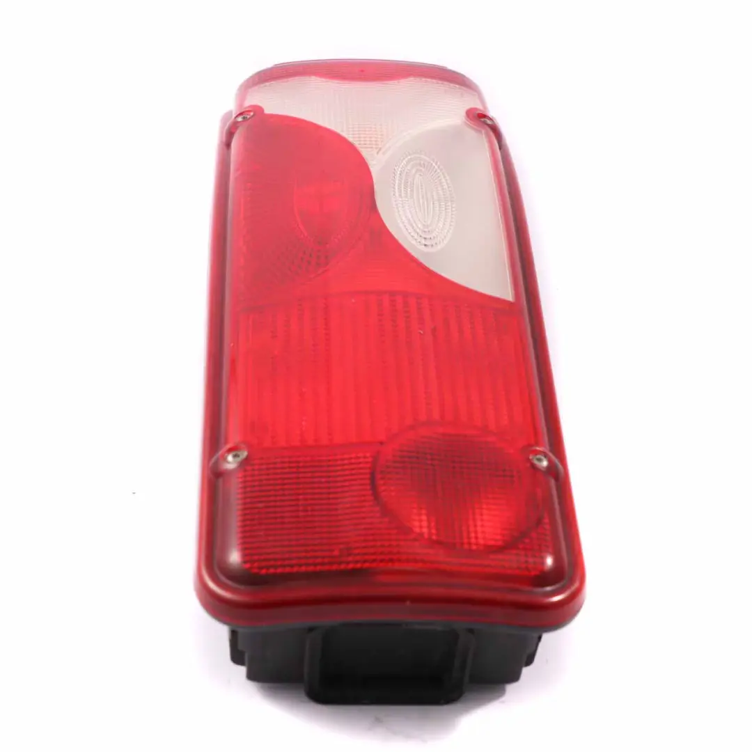 Vignallampe Licht hinten rechts AMP 7 Pin für mit Teilenummer Vignal Lamp Vignallampe Licht hinten rechts AMP 7 Pin - SKU Vignal Lamp - Teilenummer Vignal Lamp