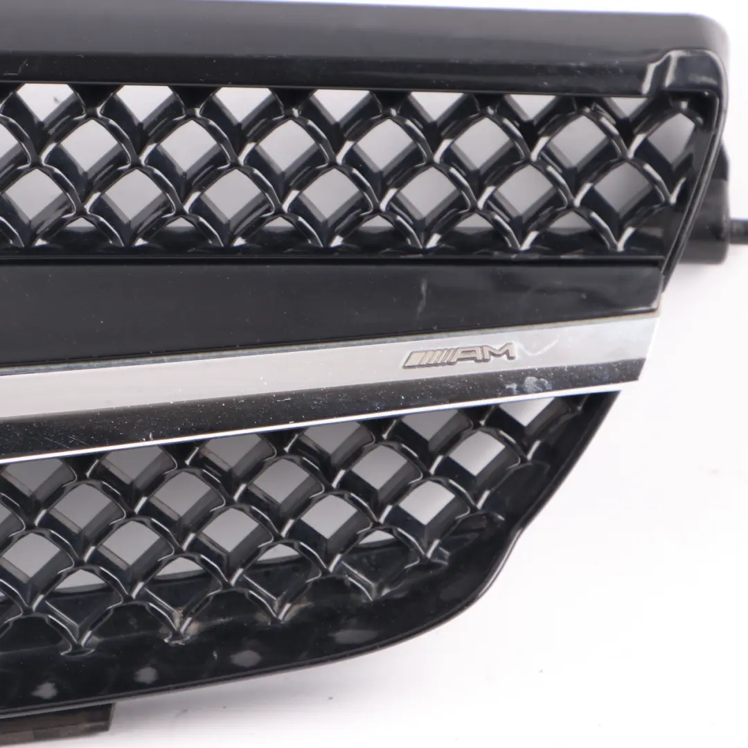 Front Grille Radiator Hood Bonnet Panel Cover TAIWAN 03-09 to Mercedes CLK W209 with Part number A2098800183 Mercedes CLK W209 Front Grille Radiator Hood Bonnet Panel Cover TAIWAN 03-09 - SKU W209 Grille - Part number A2098800183