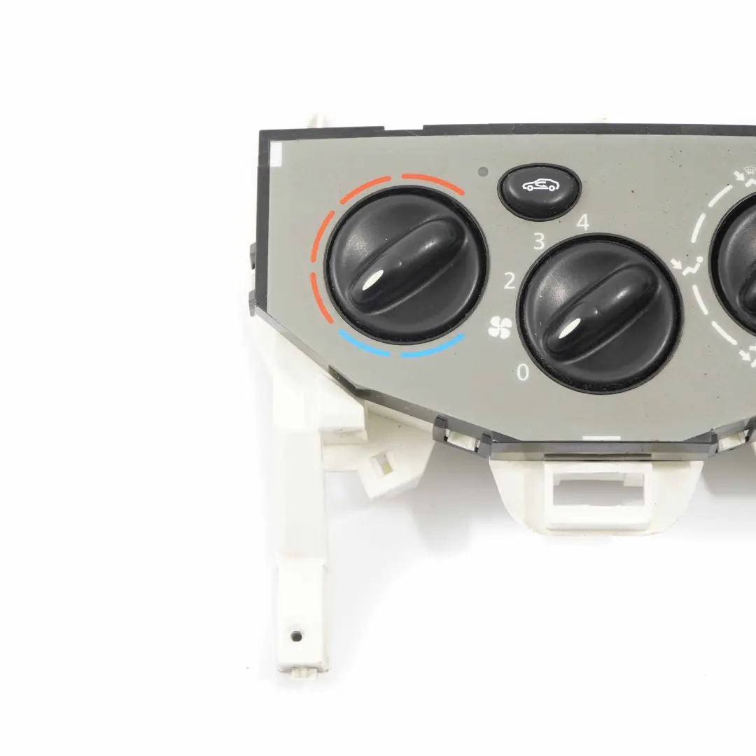 Panel de Control del Climatizador Calefacción para Renault Trafic II con número de pieza W964097KG Renault Trafic II Panel de Control del Climatizador Calefacción - SKU W964097KG - Número de pieza W964097KG