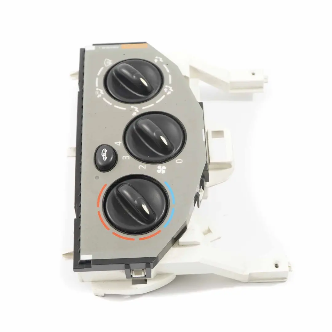 Panneau de contrôle climatique Interrupteur A/C pour Renault Trafic II à propos du numéro de pièce W964097KG Renault Trafic II Panneau de contrôle climatique Interrupteur A/C - SKU W964097KG - Numéro de pièce W964097KG