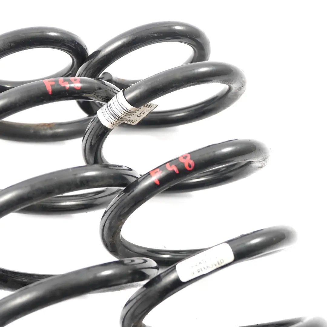 Suspensión Trasera RM Izquierda Derecha Muelles helicoidales para BMW X1 F48 con número de pieza X1 F48 RM BMW X1 F48 Suspensión Trasera RM Izquierda Derecha Muelles helicoidales - SKU X1 F48 RM Rear Coil Spring Set - Número de pieza X1 F48 RM