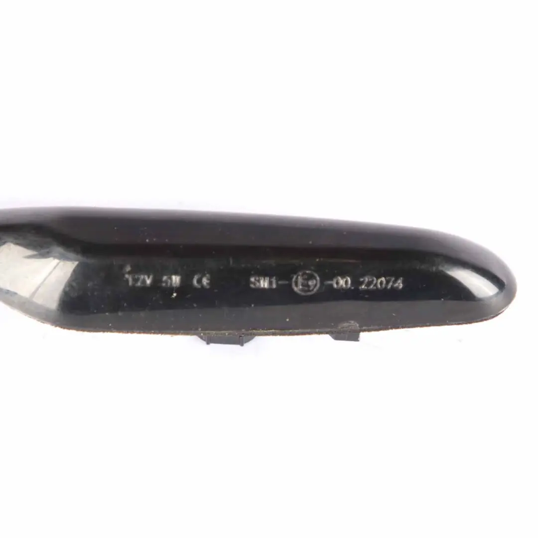 Additional Turn Indicator Lamp Left Right N/O/S Set to BMW X5 E70 with Part number 22074 BMW X5 E70 Additional Turn Indicator Lamp Left Right N/O/S Set - SKU X5 E70 Indicator Set - Part number 22074