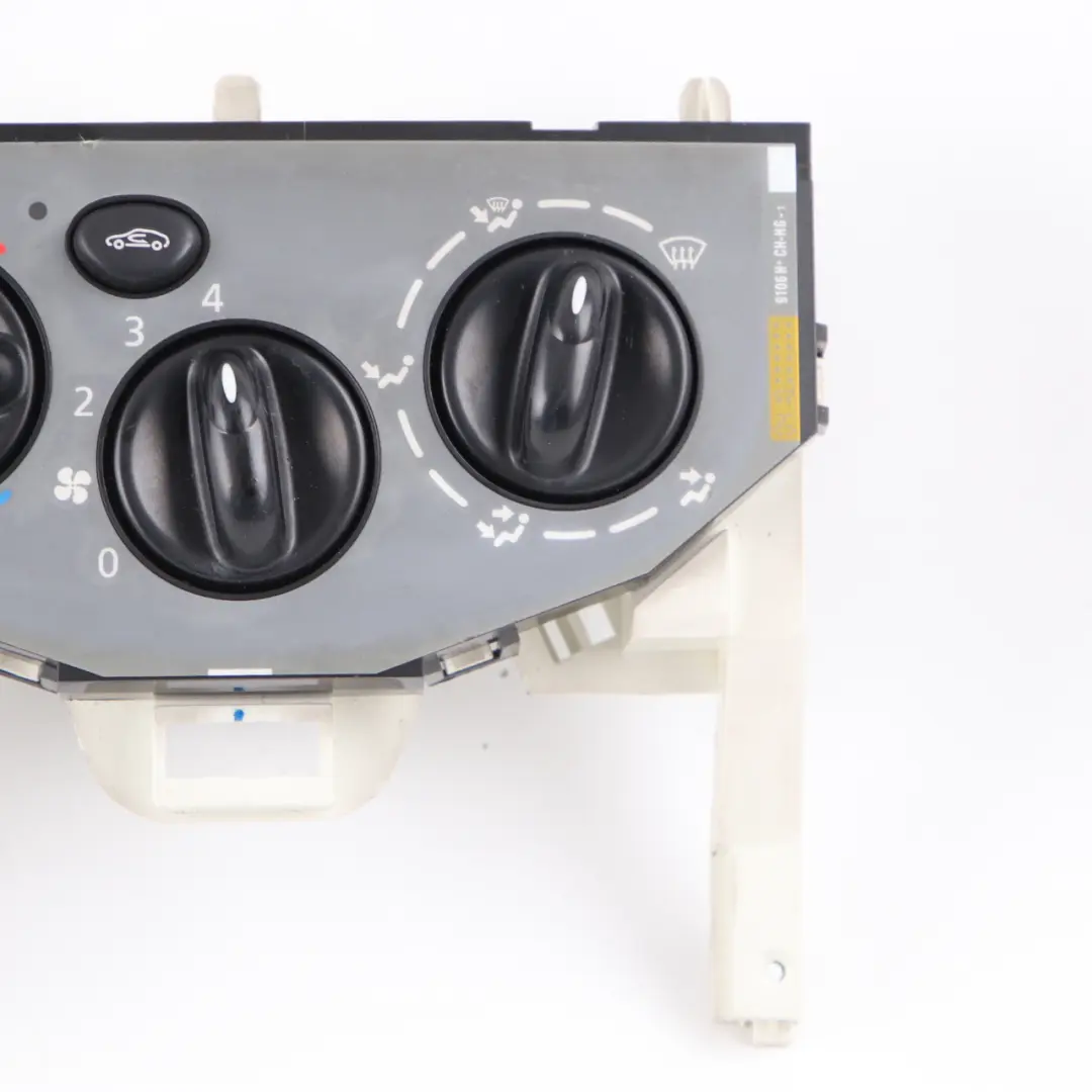 Conditioning Panel Renault Trafic II Vivaro A Heater Climate Control to Air with Part number X83WKA Air Conditioning Panel Renault Trafic II Vivaro A Heater Climate Control - SKU X83WKA - Part number X83WKA