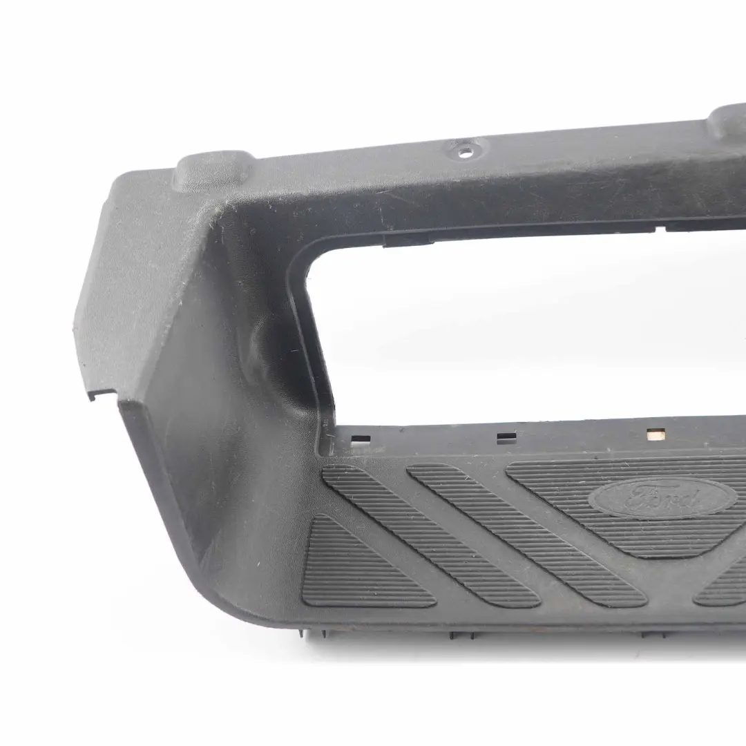 Próg Stopień Prawy do Ford Transit o numerze YC15V13246ALW Ford Transit Próg Stopień Prawy - SKU YC15V13246ALW - Numer Części YC15V13246ALW