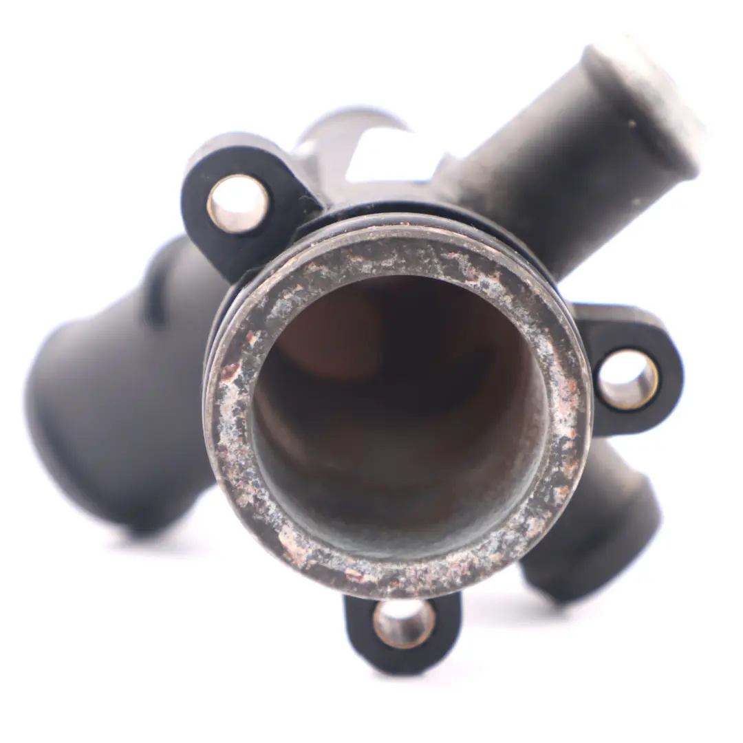 Pompe Eau Bride Refroidissement Moteur pour Ford Transit MK7 TDCI - à propos du numéro de pièce YC1Q-8A544-AC Ford Transit MK7 TDCI - Pompe Eau Bride Refroidissement Moteur - SKU YC1Q-8A544-AC - Numéro de pièce YC1Q-8A544-AC