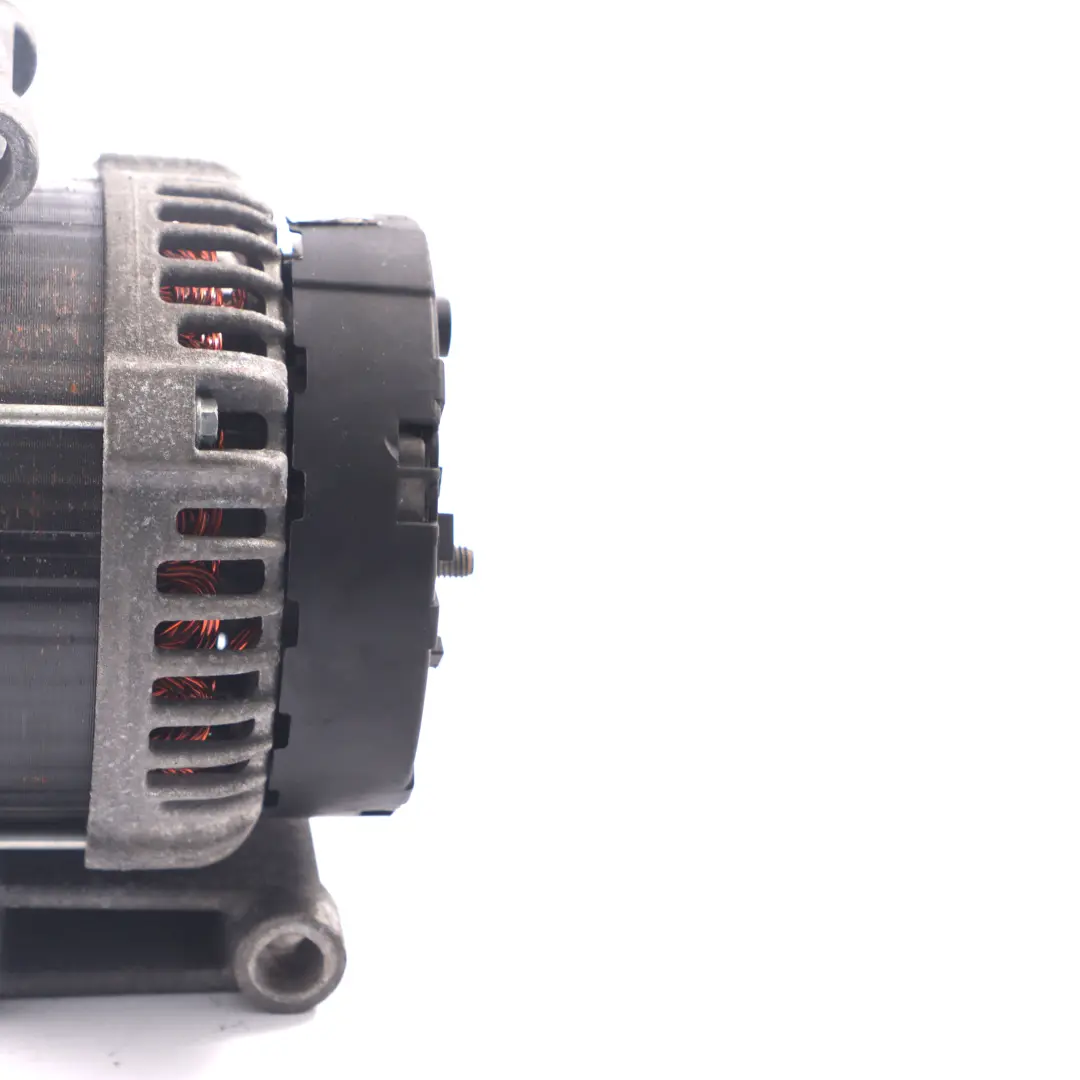 M57 Motore Alternatore Generatore per Land Rover Range Rover L322 3.0d con numero di parte YLE000051 Land Rover Range Rover L322 3.0d M57 Motore Alternatore Generatore - SKU YLE000051 - Numero di parte YLE000051