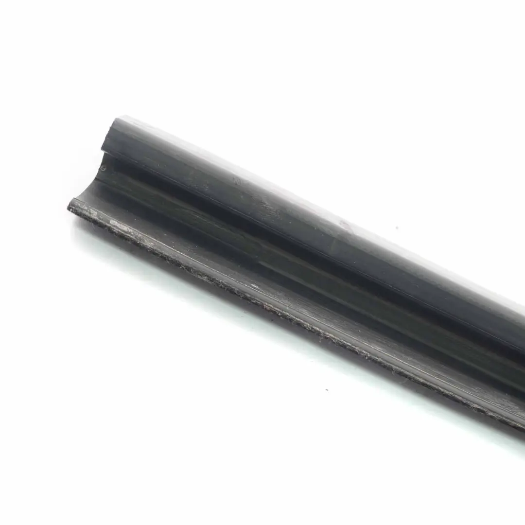 Guarnizione finestrino Ford Transit Connect Porta anteriore destra Striscia - SKU ZT14-A20570-AD - Numero di parte ZT14-A20570-AD