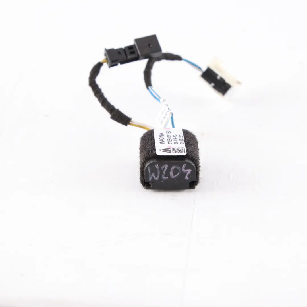Mercedes W204 Wing Mirror Power Switch Relay Harness Unit - SKU ZTEB0517E01 - Part number ZTEB0517E01