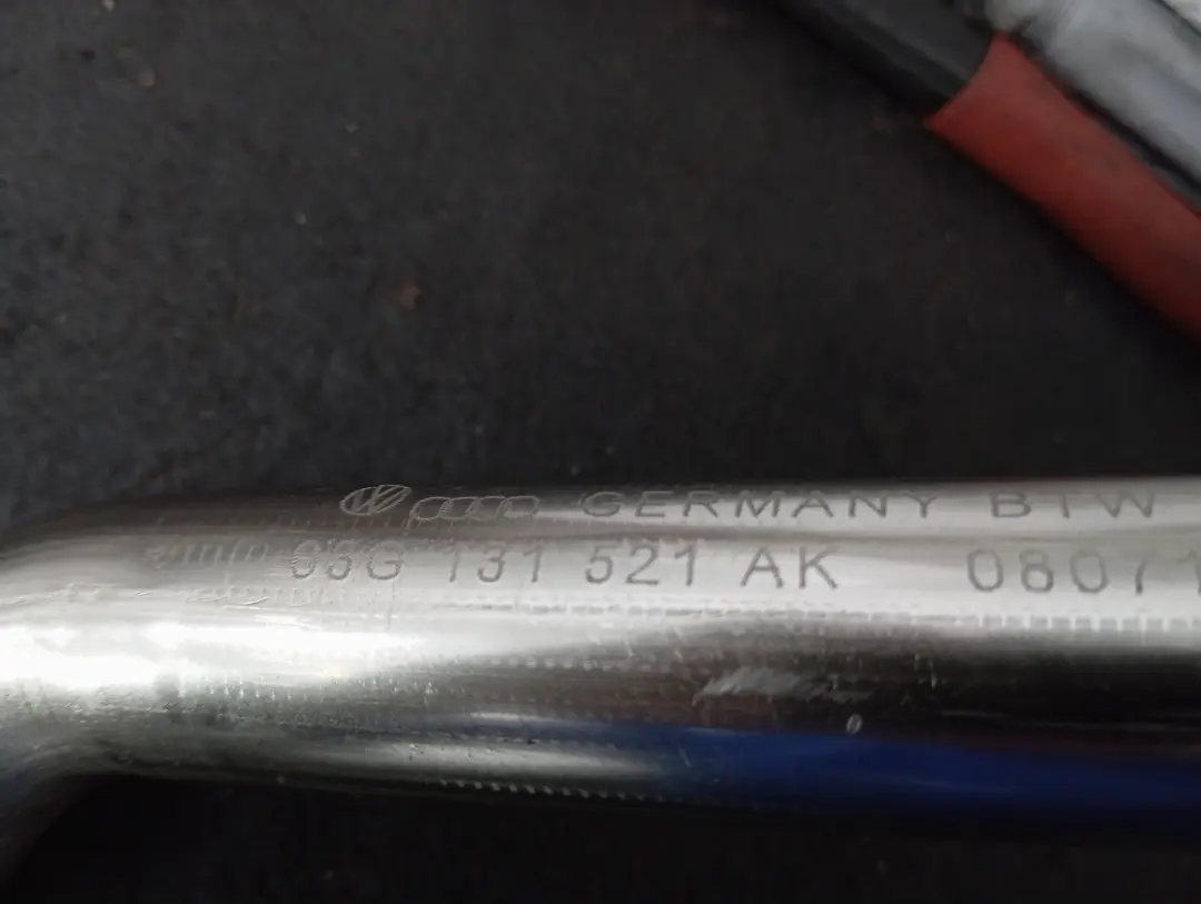 Audi A4 B8 A5 8T 2.0TDI Tuyau refroidissement refroidisseur EGR - SKU 03L131521AH - Numéro de pièce 03L131521AH