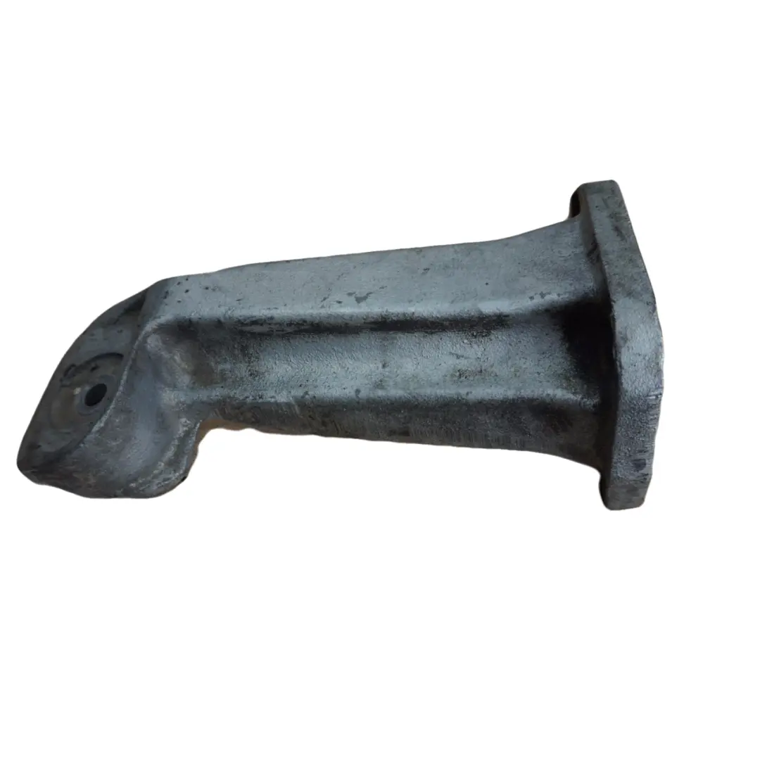 Łapa silnika prawa 3.0d M57 do BMW E53 X5 o numerze 22111097002 BMW E53 X5 Łapa silnika prawa 3.0d M57 - SKU 1097002 - Numer Części 22111097002