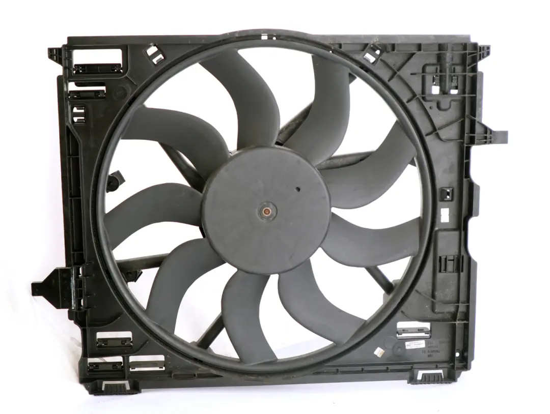 Boîtier Ventilateur Essence BMW F80 M3 F82 M4 Avec Ventilateur 850 W pour à propos du numéro de pièce 2284887 Boîtier Ventilateur Essence BMW F80 M3 F82 M4 Avec Ventilateur 850 W - SKU 2284887 - Numéro de pièce 2284887