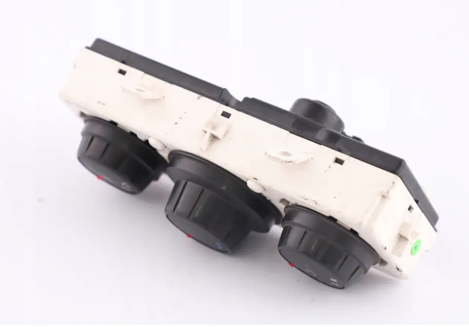 Pezzo di Ricambio Clima Centralina per Renault Master 3 Opel Movano con numero di parte 5L7741100 Renault Master 3 Opel Movano Pezzo di Ricambio Clima Centralina - SKU 5L7741100 - Numero di parte 5L7741100